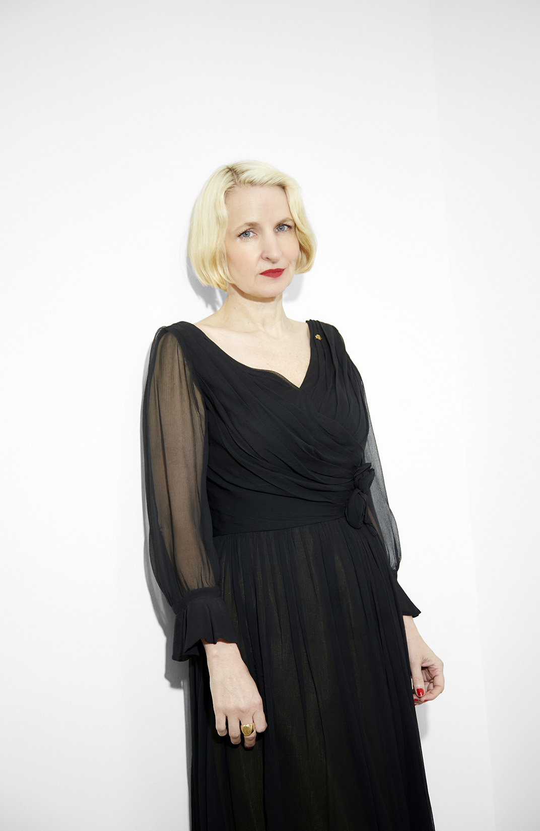 Dealer Monya Rowe on the 'Naivete and Chutzpah' That Has Made Her New York Gallery a Standout for 20 Years - Vimarsana News