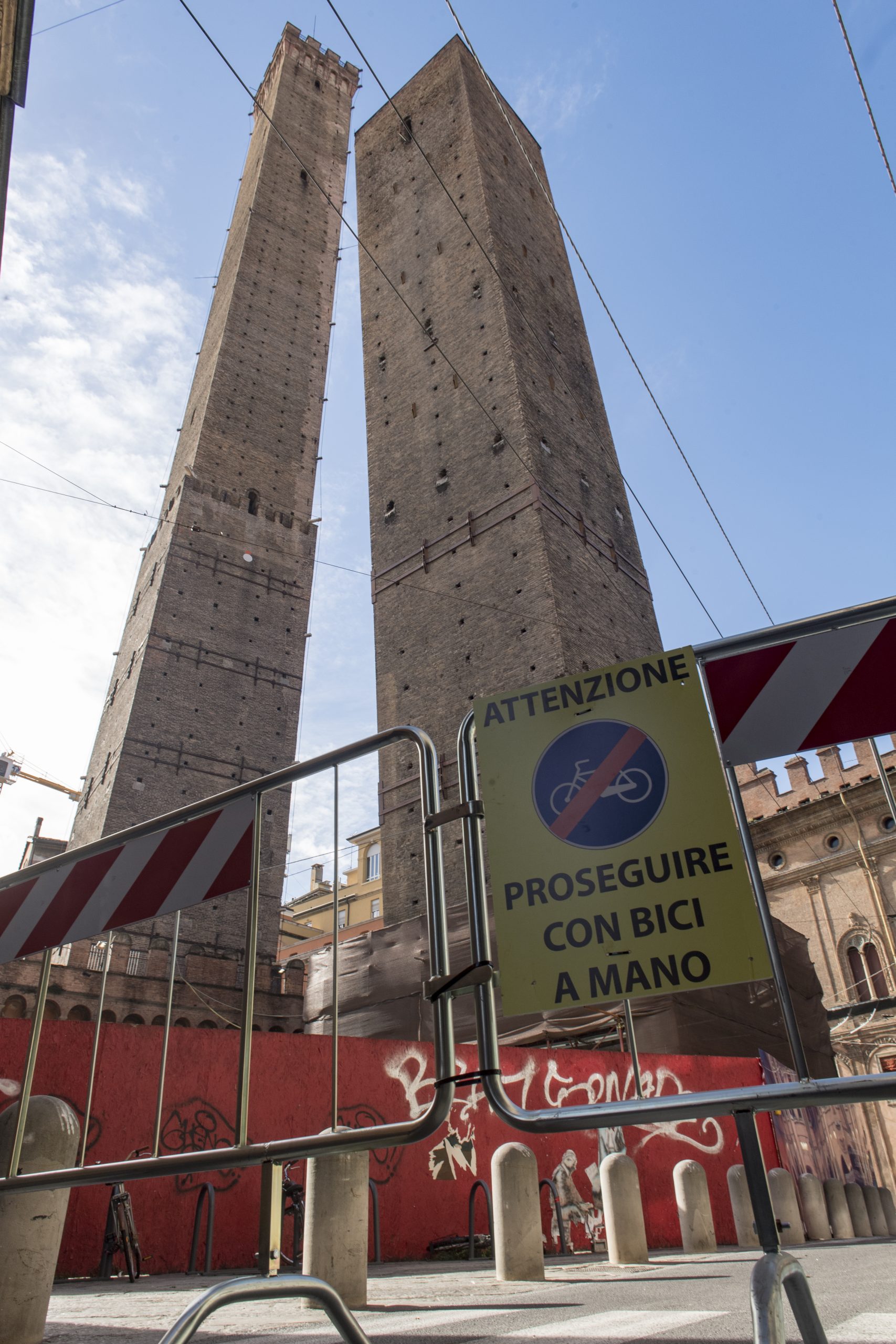 Sforzi in corso per preservare la Torre Pendente d’Italia (No, non è una)