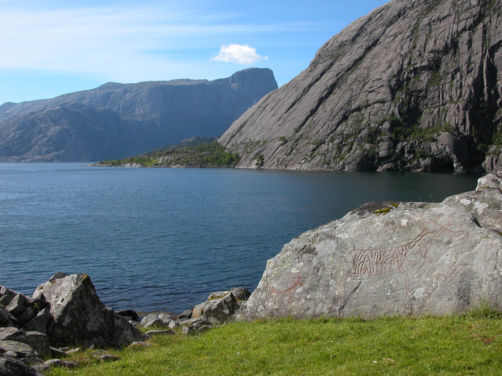 Norwegian Archaeologists Outraged as 6,000-Year-Old Rock Art Is Put at Risk - Vimarsana News