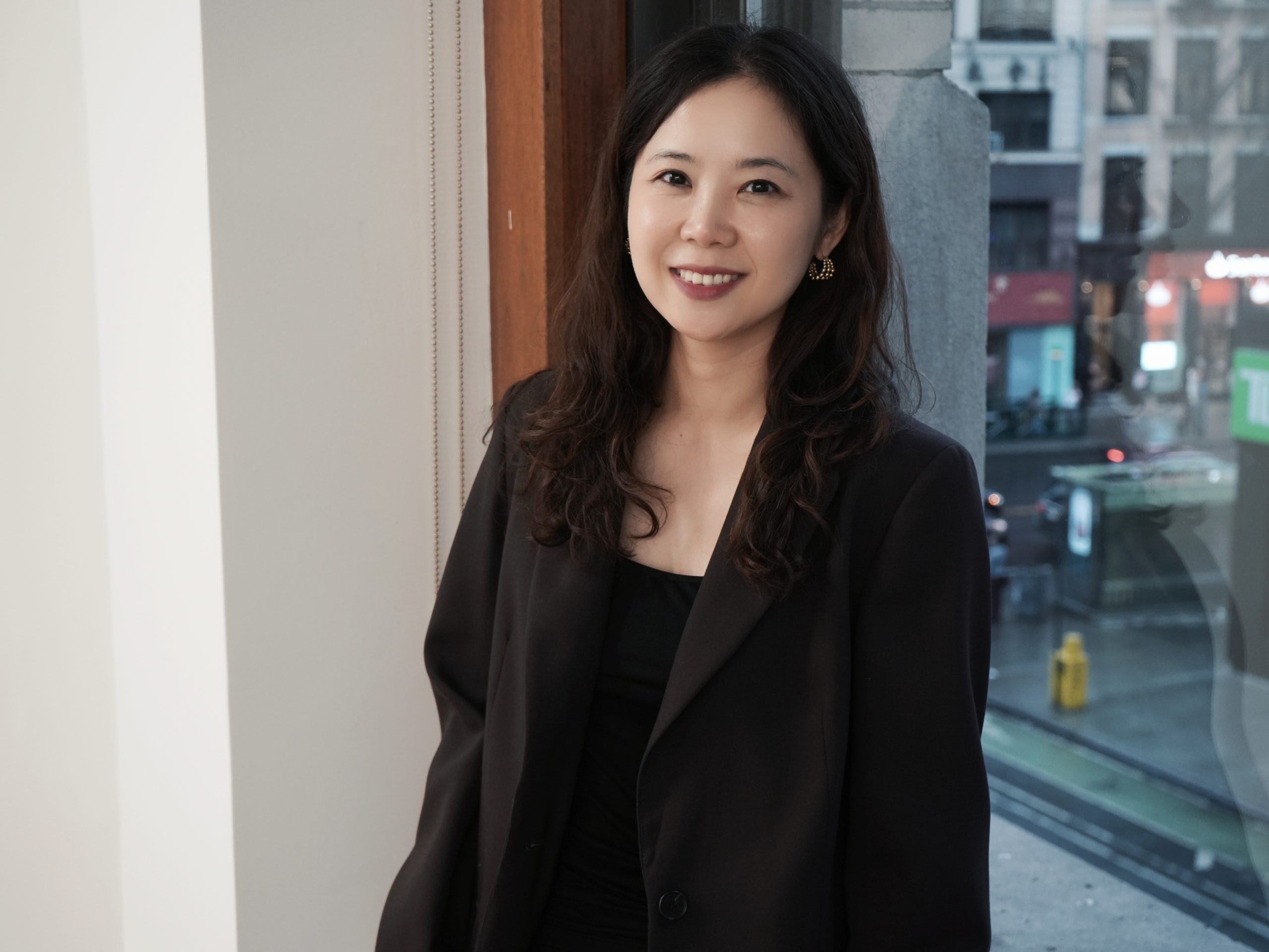 New York Gallerist Rain Lu on ‘How to Survive Smartly’ as a Small Art Business | Artnet News