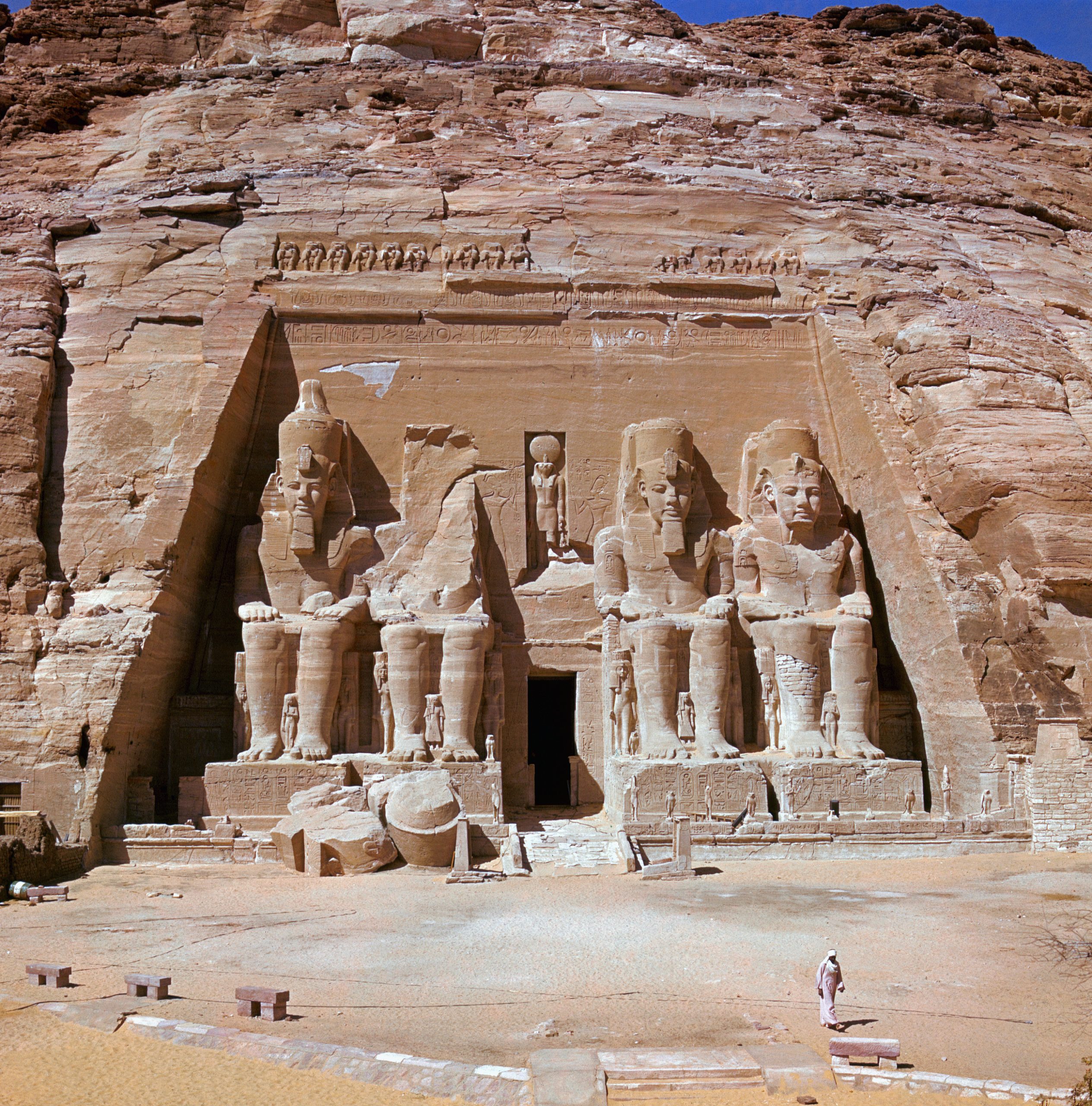 巨大！为古埃及神王建造的巨型神庙