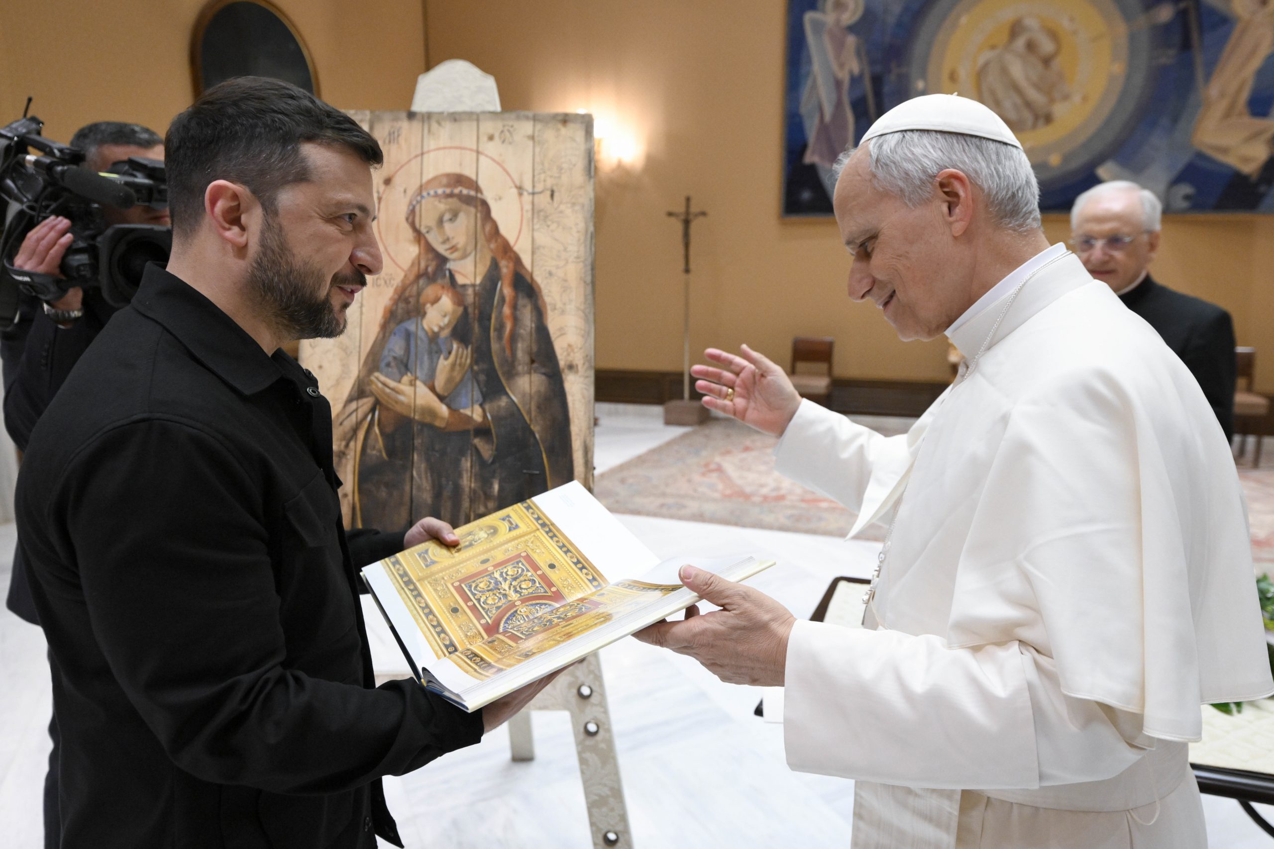 President Zelenskyy Gifts Pope Leo a Unique Icon With Wartime Symbolism