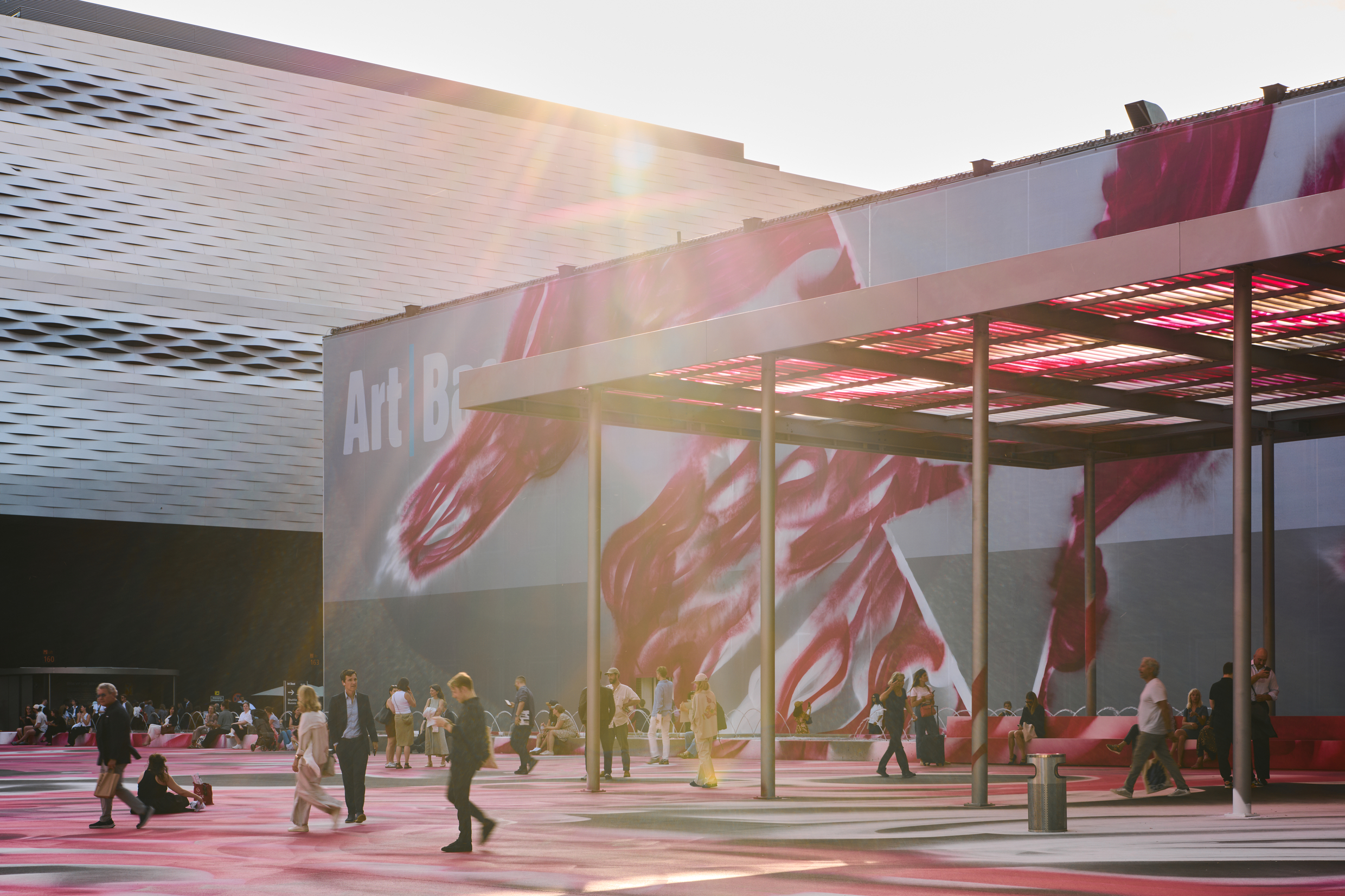 Art Basel's Parent Company Plans New 'Ideas Festival'-and More Art Industry News | Artnet News