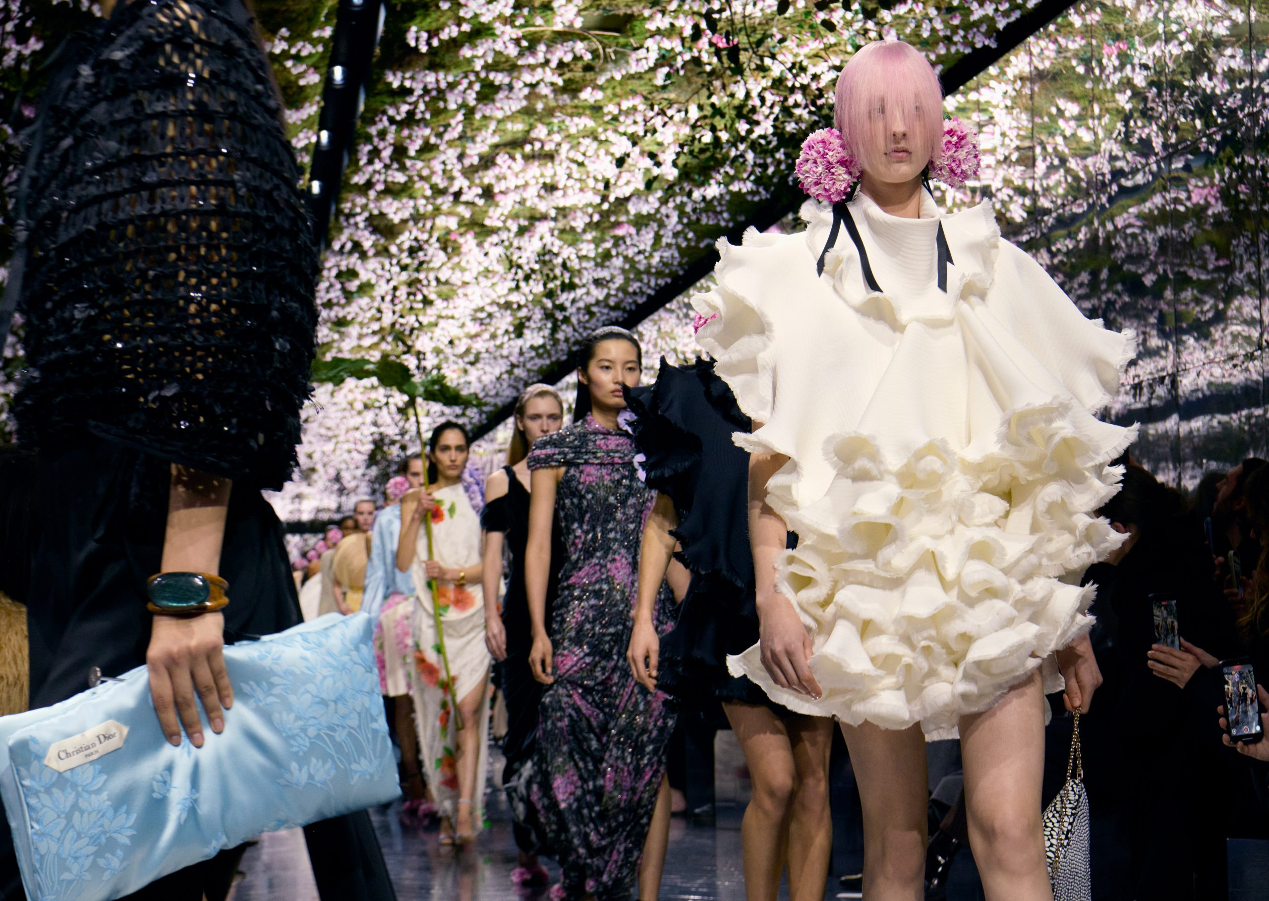 At His Dior Couture Debut, Jonathan Anderson Sent Art Down the Runway