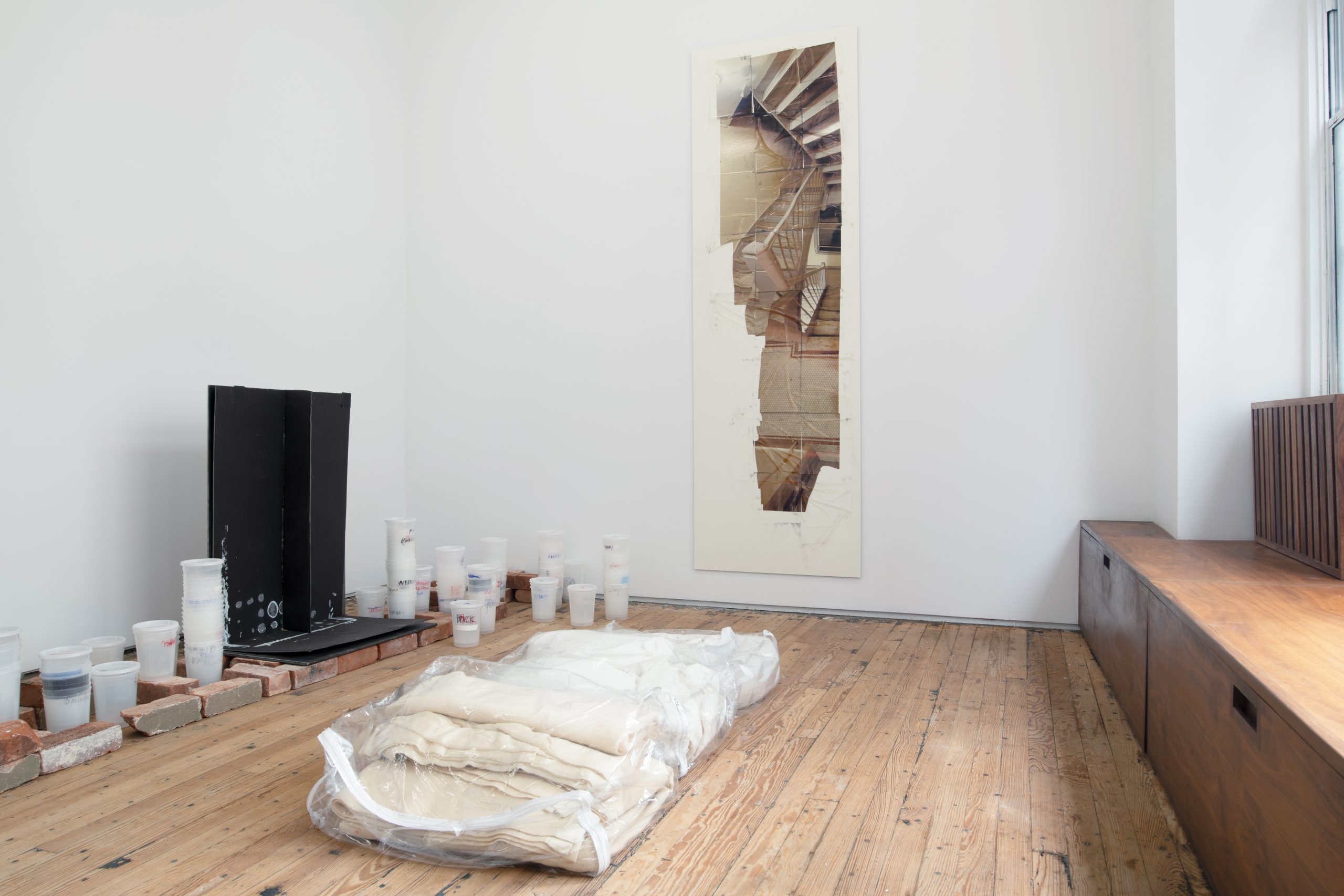 Francis Irv, Curveball-Throwing Manhattan Gallery, to Shutter | Artnet News