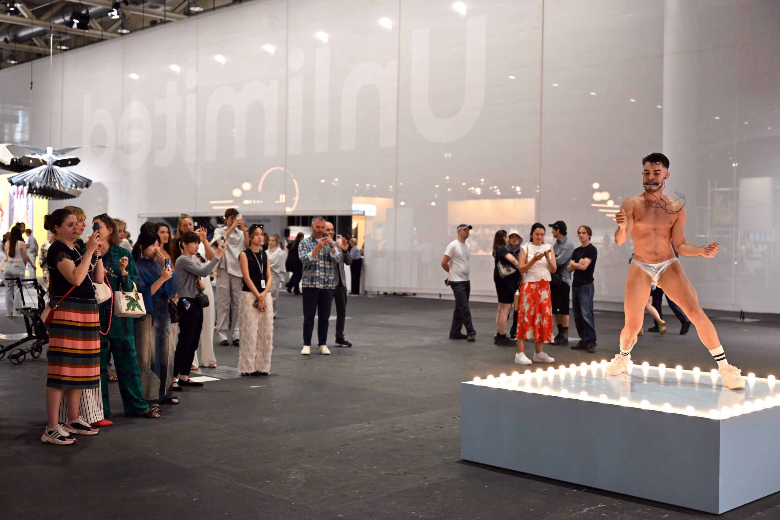Can Performance Art Win Over a New Generation of Collectors? | Artnet News