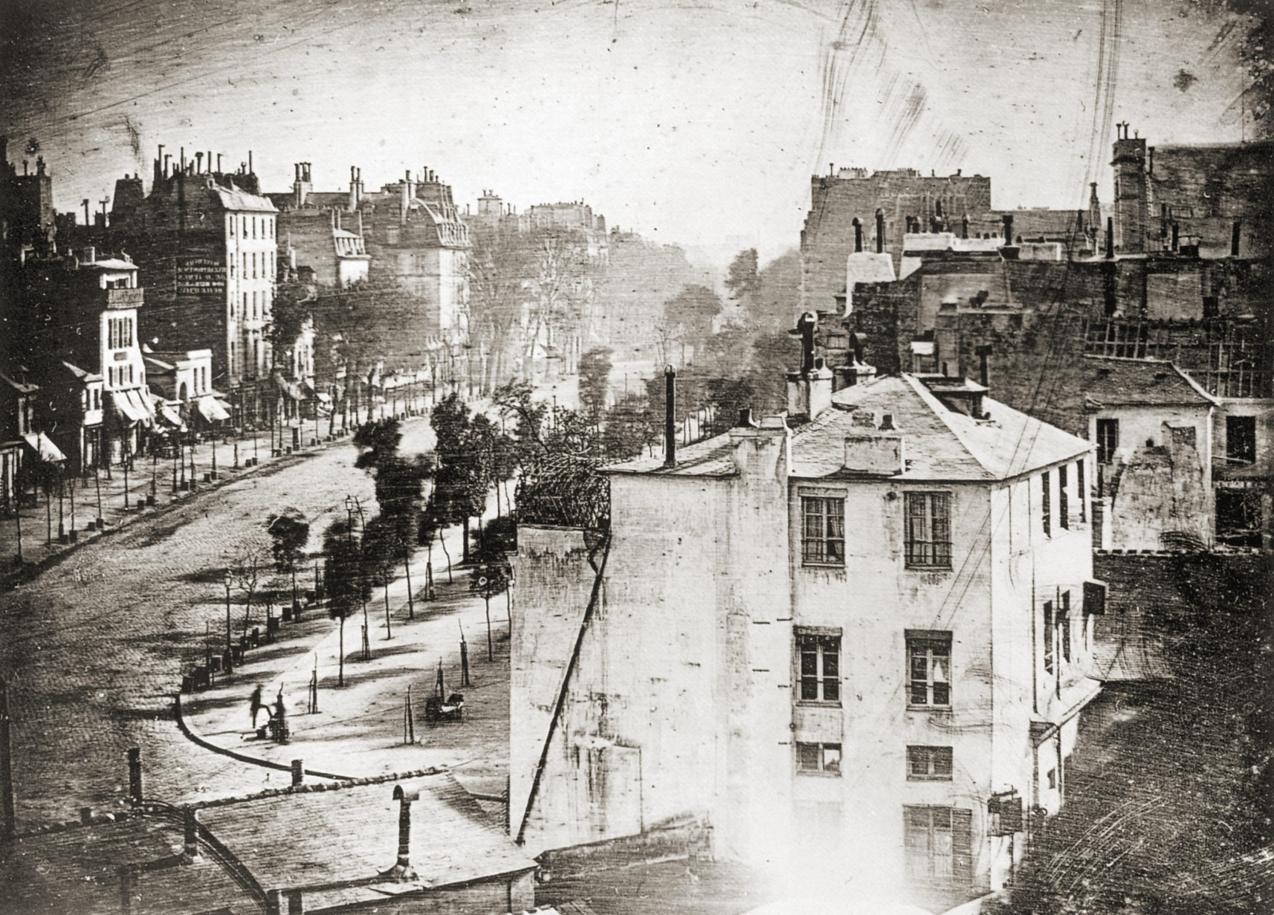 Image accompanying source report: Filmmakers Pinpoint the Exact Paris Spot Where Daguerre Took the First Photo of Humans